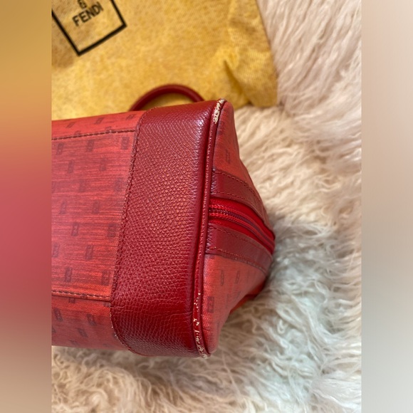Fendi vintage red canvas bag - Picture 7 of 11